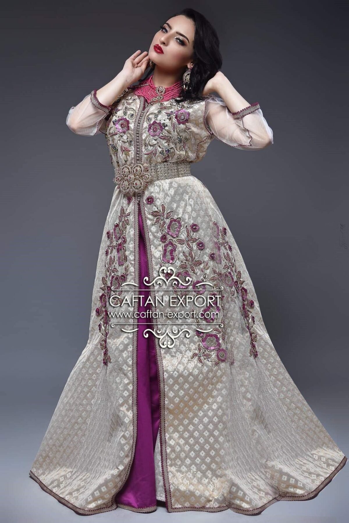 Caftan En Ligne Découvrez l'élégance intemporelle du caftan henna, une pièce traditionnelle marocaine magnifiquement ornée. Nos caftans en henna allient beauté et tradition pour des moments inoubliables. Explorez notre collection unique aujourd'hui !