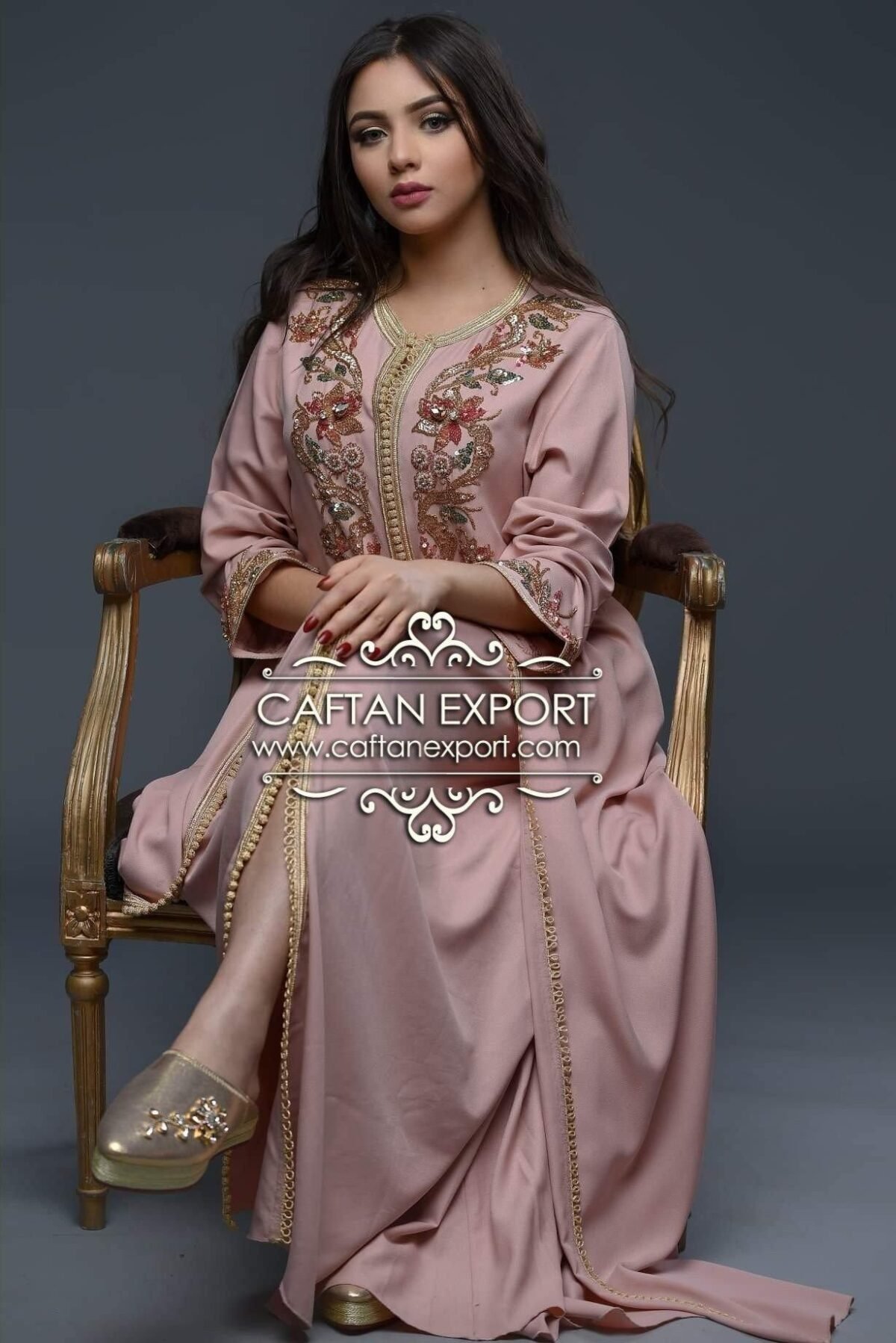 Caftan En Ligne Découvrez l'élégance intemporelle du caftan henna, une pièce traditionnelle marocaine magnifiquement ornée. Nos caftans en henna allient beauté et tradition pour des moments inoubliables. Explorez notre collection unique aujourd'hui !