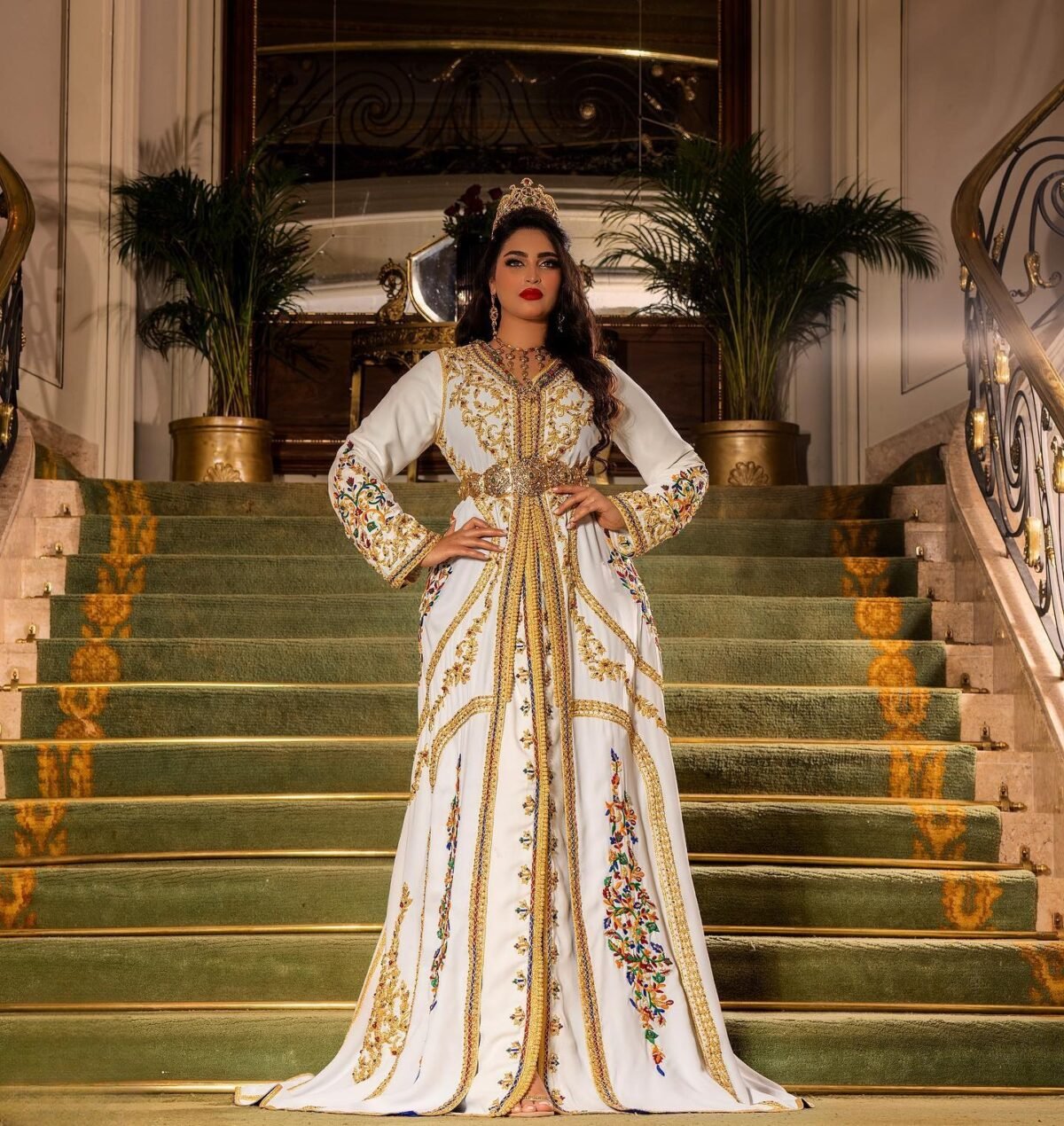 Caftan En Ligne Découvrez l'élégance intemporelle du caftan henna, une pièce traditionnelle marocaine magnifiquement ornée. Nos caftans en henna allient beauté et tradition pour des moments inoubliables. Explorez notre collection unique aujourd'hui !