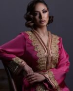 women's kaftan dresses Nos caftans marocains de mariage 2024 transcendent les frontières, séduisant les amoureux de la mode du monde entier. Une tenue qui incarne l'universalité de la beauté.