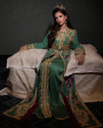 women's kaftan dresses Nos caftans marocains de mariage 2024 transcendent les frontières, séduisant les amoureux de la mode du monde entier. Une tenue qui incarne l'universalité de la beauté.